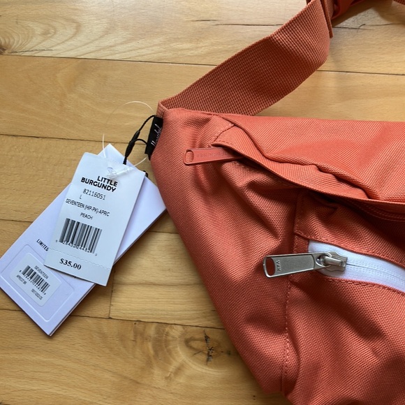 Herschel - Picture 4 of 4